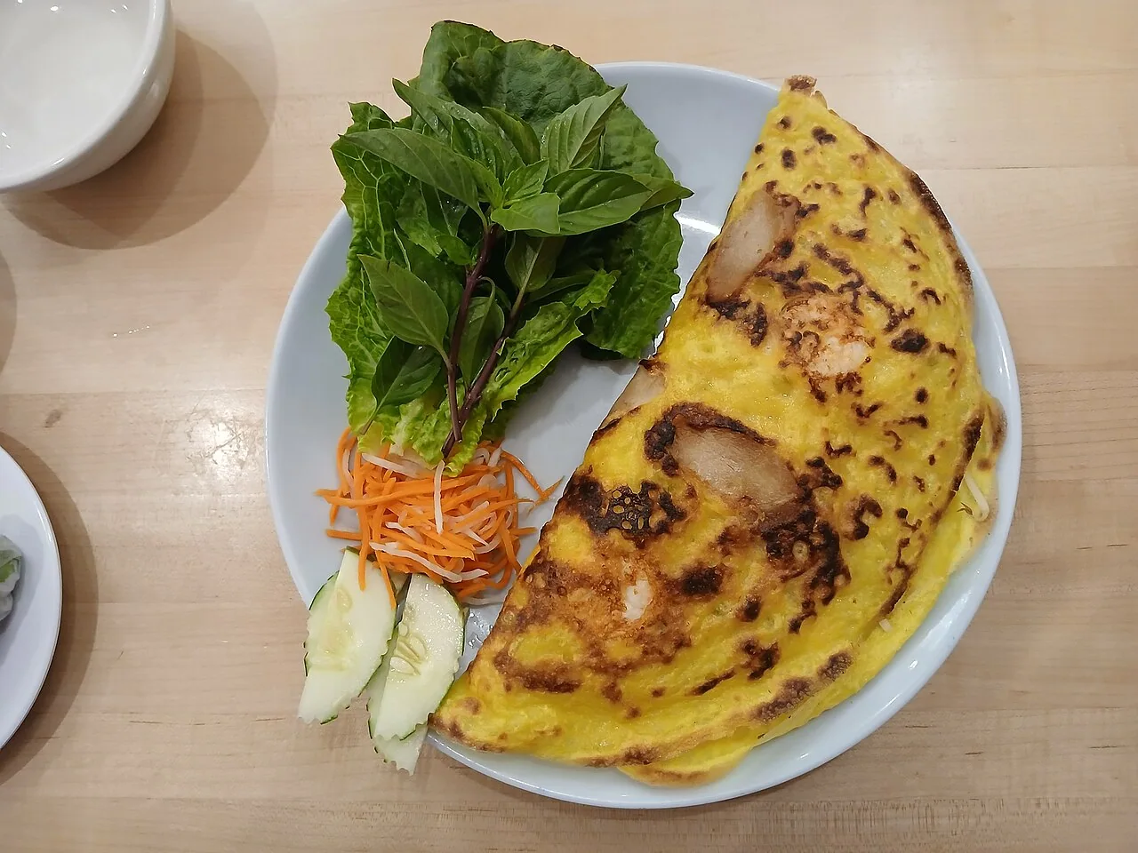 Crepes vietnamitas de porco e camarão