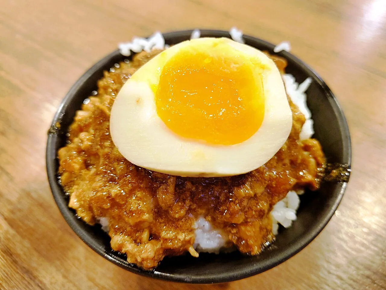 Arroz taiwanês com porco estufado