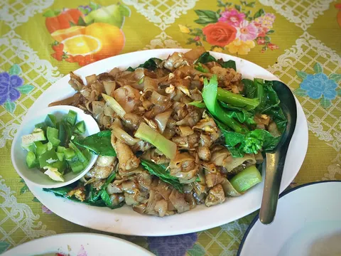 Pad see ew de frango