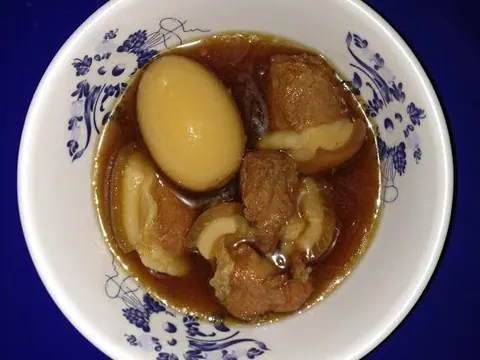 Porco vietnamita caramelizado