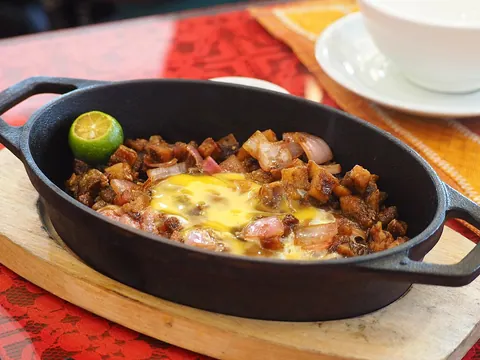 Sisig filipino de porco