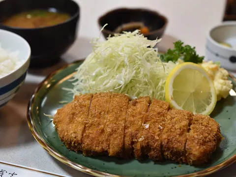 Tonkatsu de porco