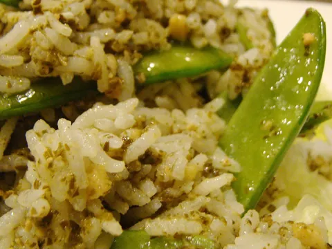 Arroz integral cajun com lentilhas e feijão