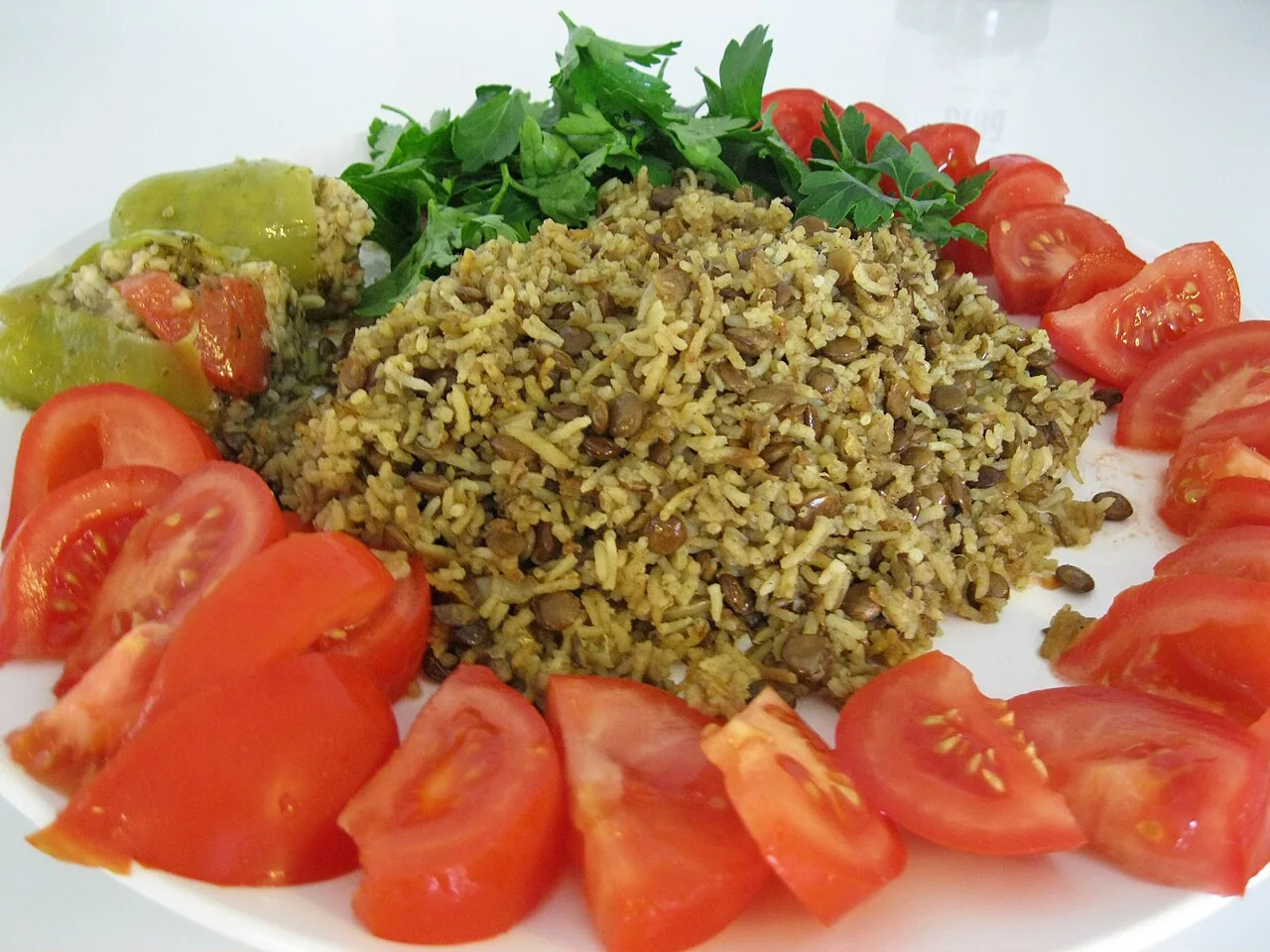 Estufado fumado de lentilhas e arroz