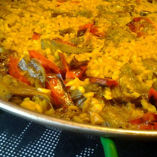 Vegan vegetable paella