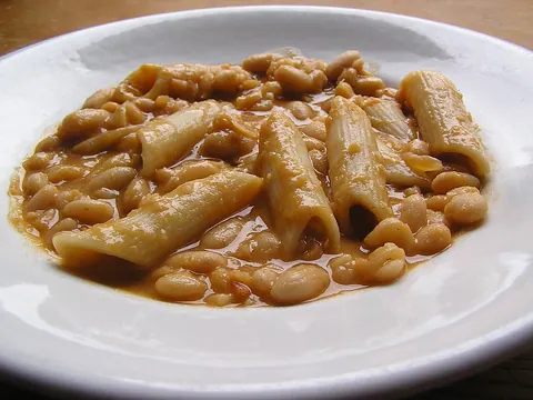 Pasta e fagioli vegan
