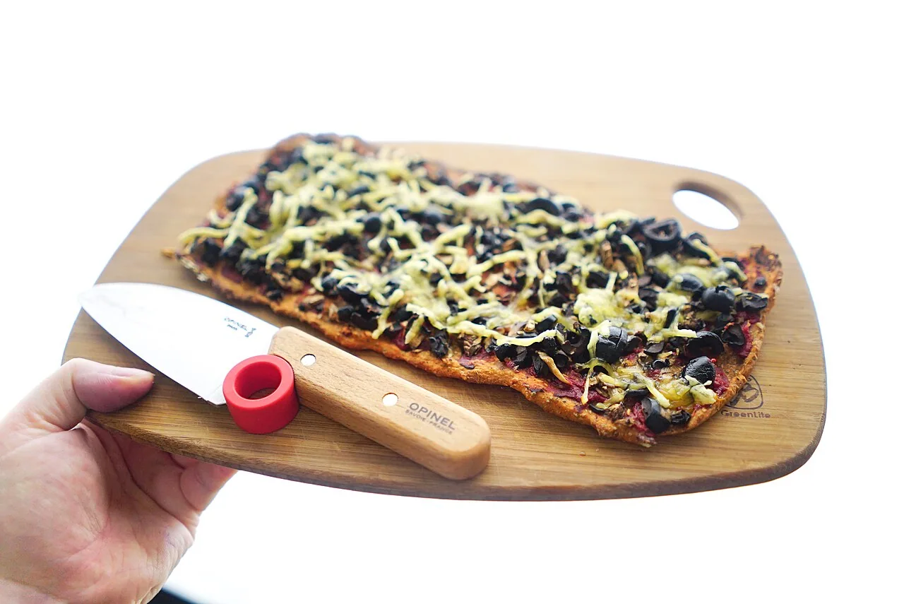 Vegan vegetable pizza