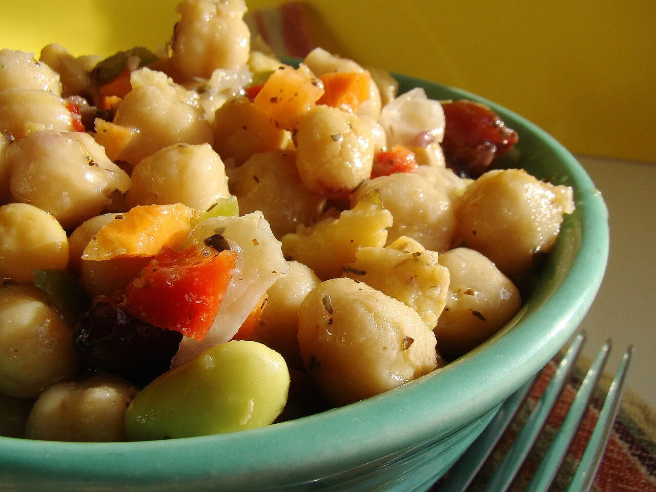 Mediterranean chickpea salad